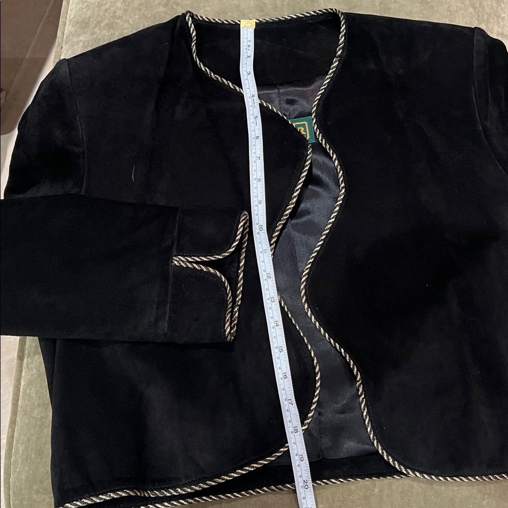 Danier Black Suede Bolero Jacket w/Trim Detail 💕 - Picture 5 of 8